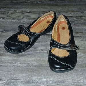 Clarks Structured black leather loafers style 85173 leather upper Sz 11 EUC